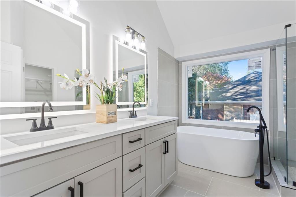 Lees Crossing - Residential