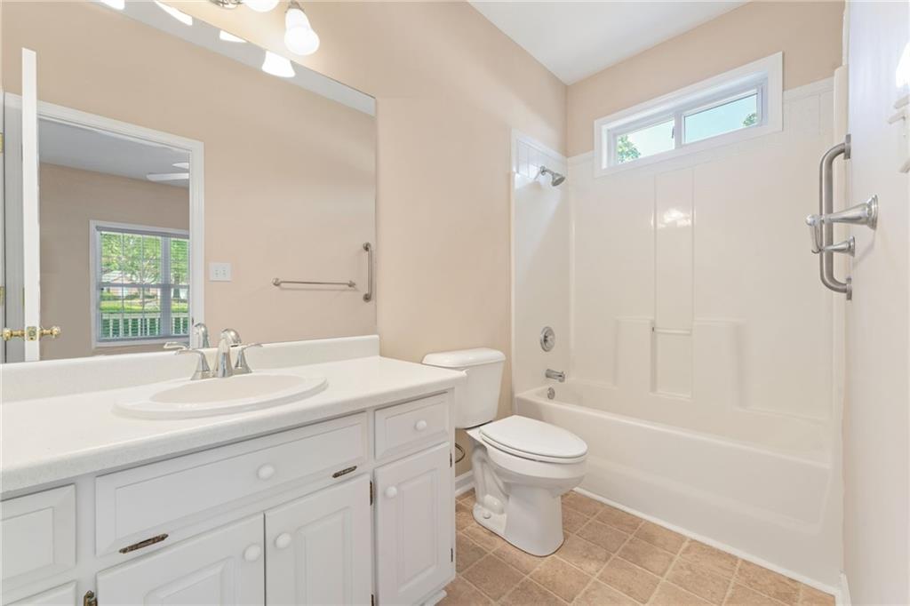 310 Autumn Glen Circle, Fayetteville, Georgia image 7