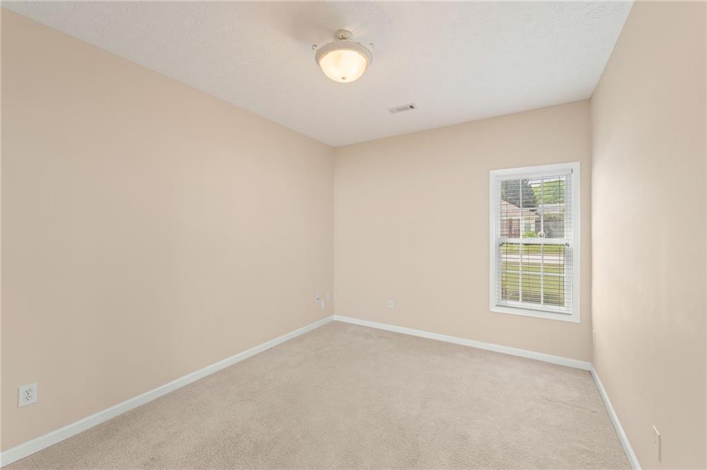 310 Autumn Glen Circle, Fayetteville, Georgia image 4