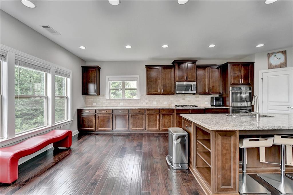 5770 Bridleton Crossing, Suwanee, Georgia image 29