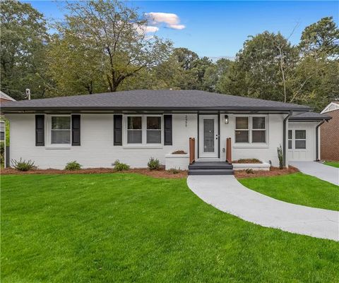 2933 Cloverhurst Drive Atlanta GA 30344