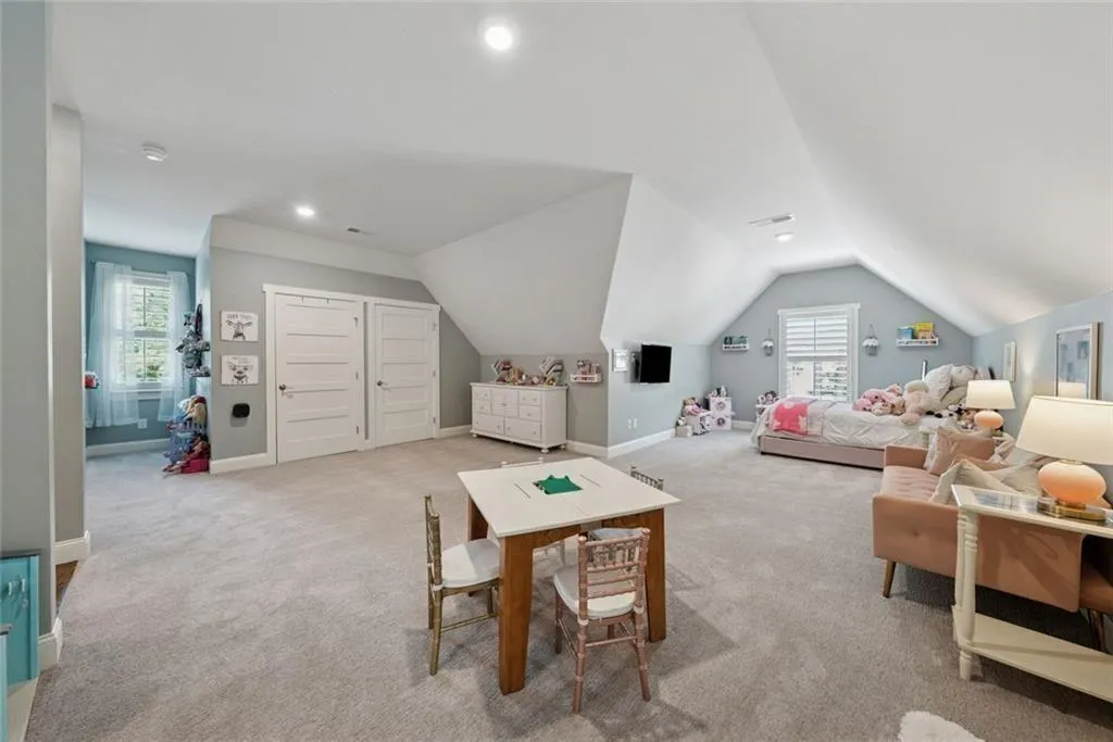 Alpharetta, Georgia 30004, United States, 6 Bedrooms Bedrooms, ,5 BathroomsBathrooms,Residential,Active,129028