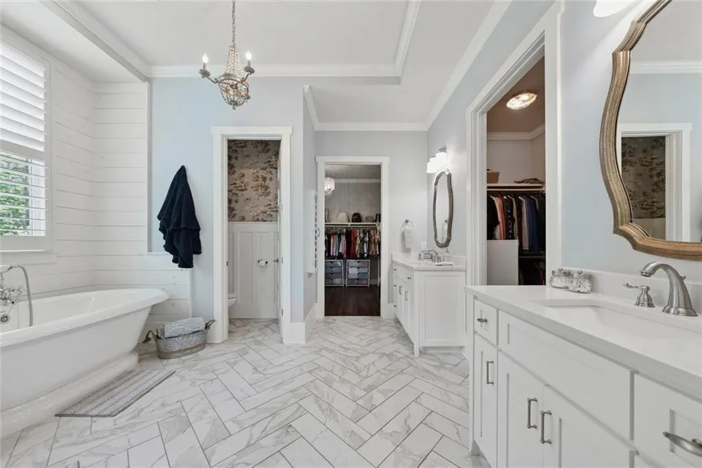 Alpharetta, Georgia 30004, United States, 6 Bedrooms Bedrooms, ,5 BathroomsBathrooms,Residential,Active,129028