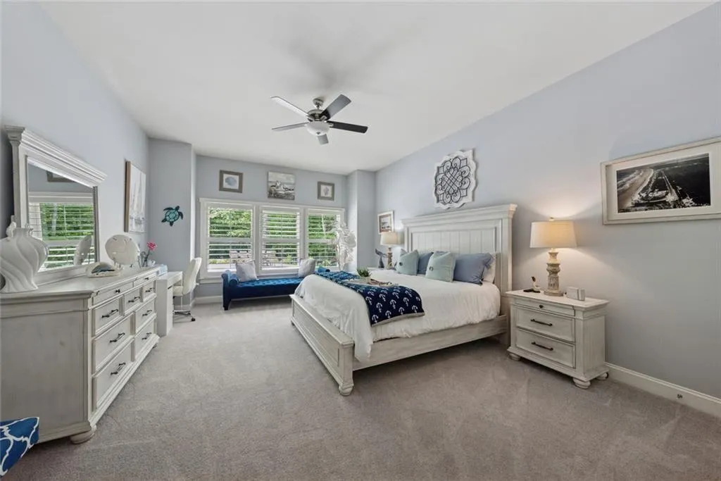 Alpharetta, Georgia 30004, United States, 6 Bedrooms Bedrooms, ,5 BathroomsBathrooms,Residential,Active,129028