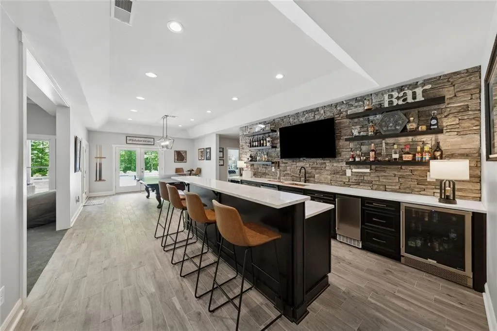 Alpharetta, Georgia 30004, United States, 6 Bedrooms Bedrooms, ,5 BathroomsBathrooms,Residential,Active,129028