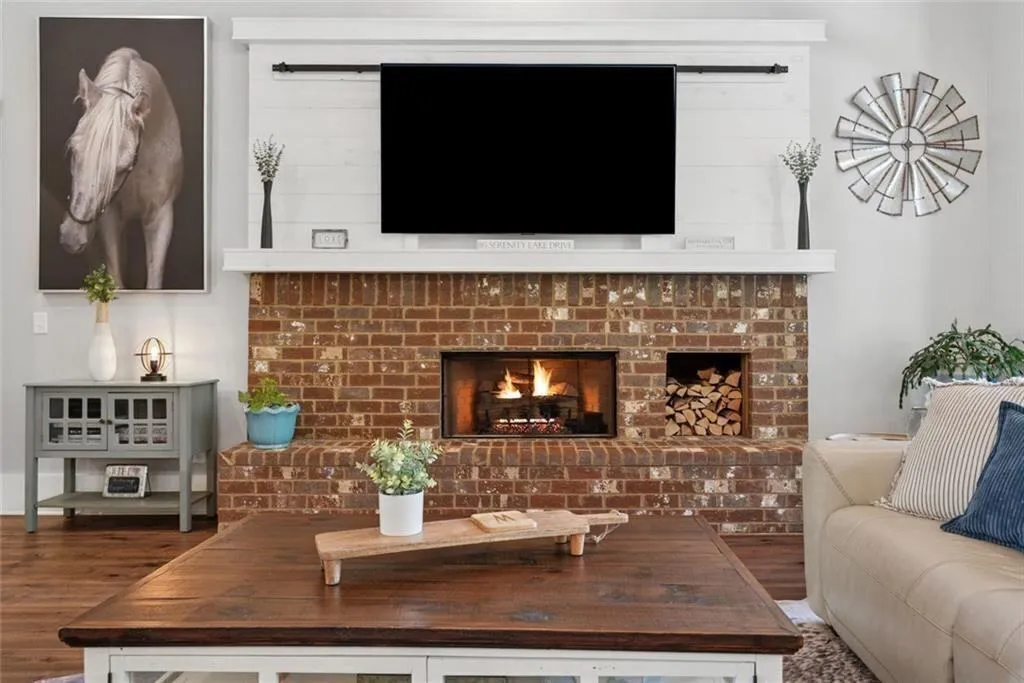 Alpharetta, Georgia 30004, United States, 6 Bedrooms Bedrooms, ,5 BathroomsBathrooms,Residential,Active,129028