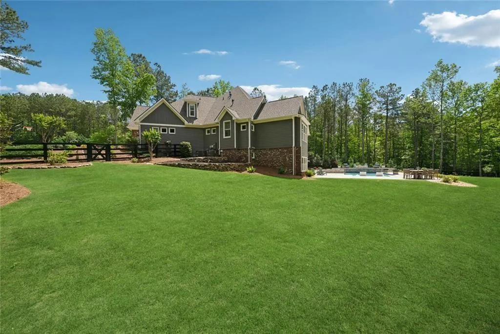 Alpharetta, Georgia 30004, United States, 6 Bedrooms Bedrooms, ,5 BathroomsBathrooms,Residential,Active,129028