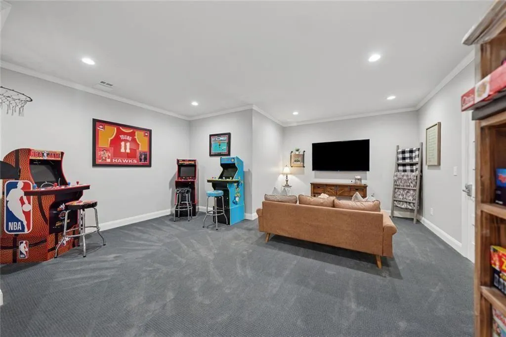 Alpharetta, Georgia 30004, United States, 6 Bedrooms Bedrooms, ,5 BathroomsBathrooms,Residential,Active,129028