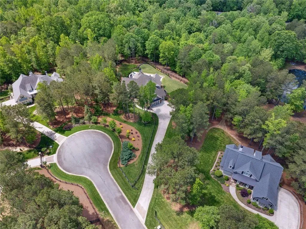 Alpharetta, Georgia 30004, United States, 6 Bedrooms Bedrooms, ,5 BathroomsBathrooms,Residential,Active,129028