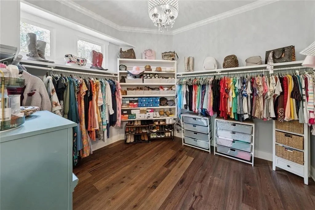 Alpharetta, Georgia 30004, United States, 6 Bedrooms Bedrooms, ,5 BathroomsBathrooms,Residential,Active,129028