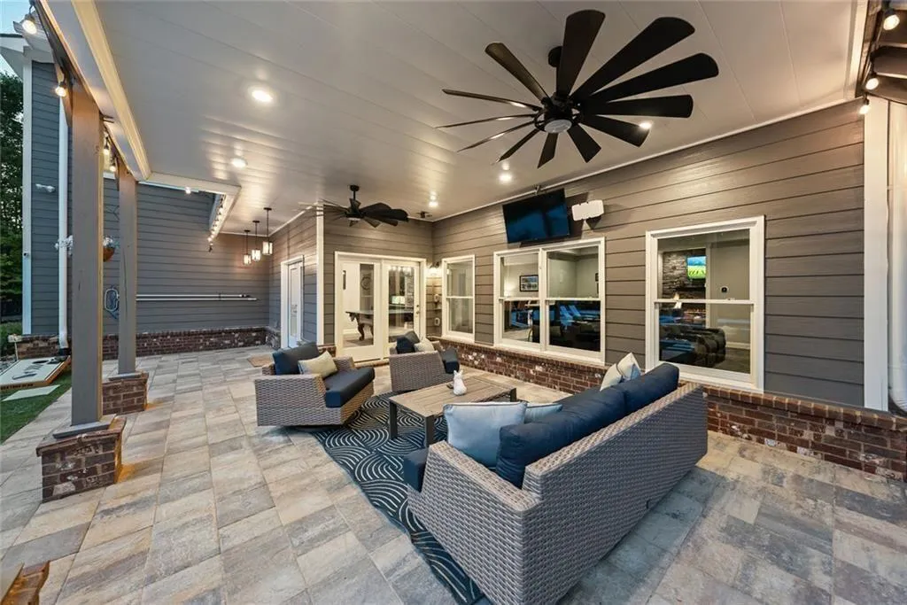 Alpharetta, Georgia 30004, United States, 6 Bedrooms Bedrooms, ,5 BathroomsBathrooms,Residential,Active,129028