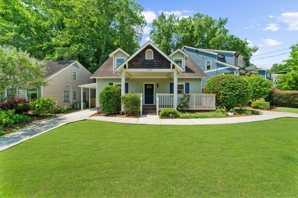 176 Rockyford Road NE