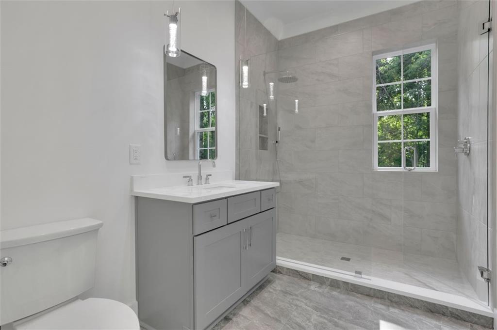 3903 INDIAN SHOALS Road SE