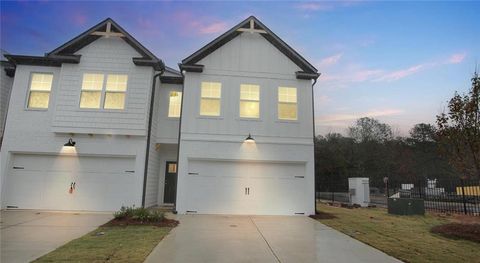 Townhouse For Rent - 2021 Old Covington Highway #HANOVER<br/> Conyers, GA 30013