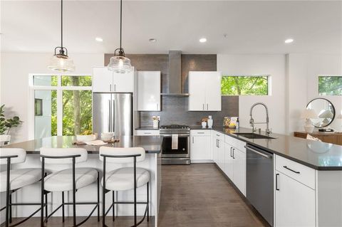 292 Gordon Avenue NE F Atlanta GA 30307