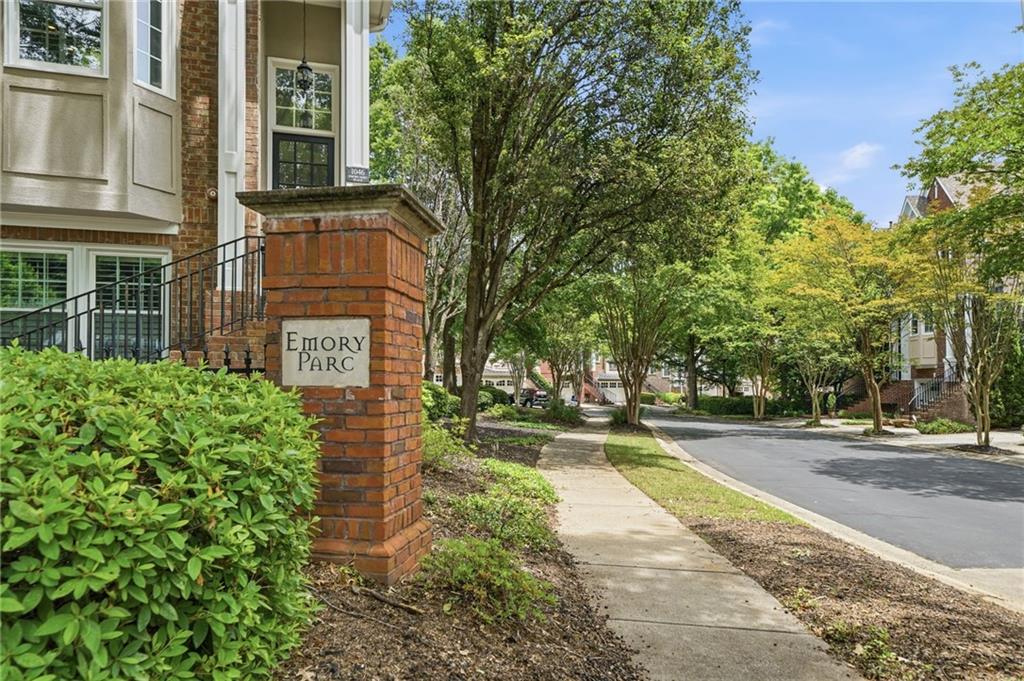 1041 Emory Parc Place