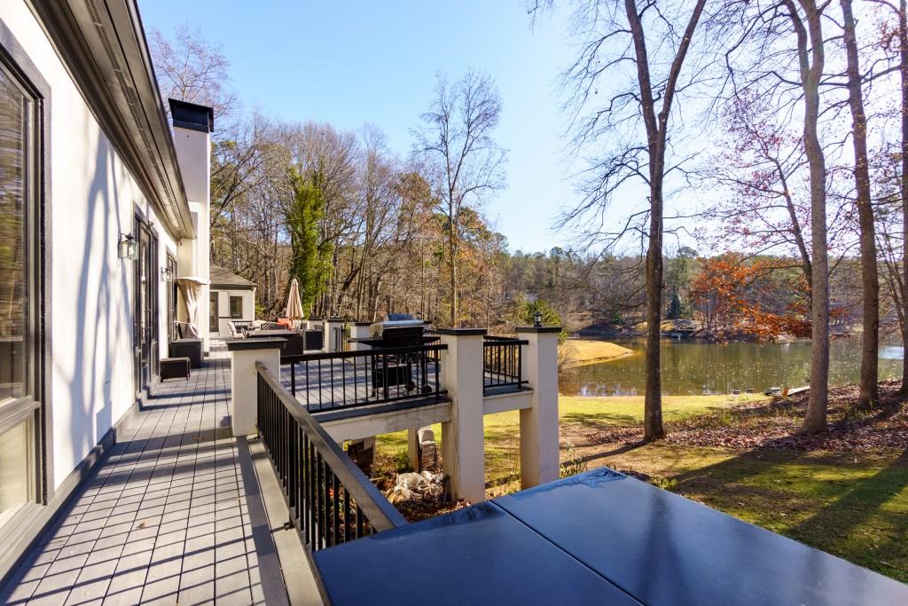 1126 Wedgefield Drive