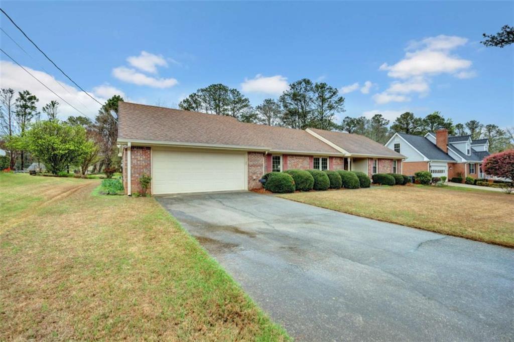 3898 Carriage Lane