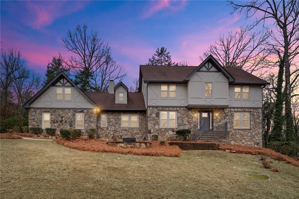 4947 Castlewood Drive SW