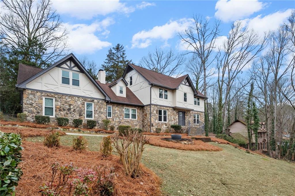 4947 Castlewood Drive SW