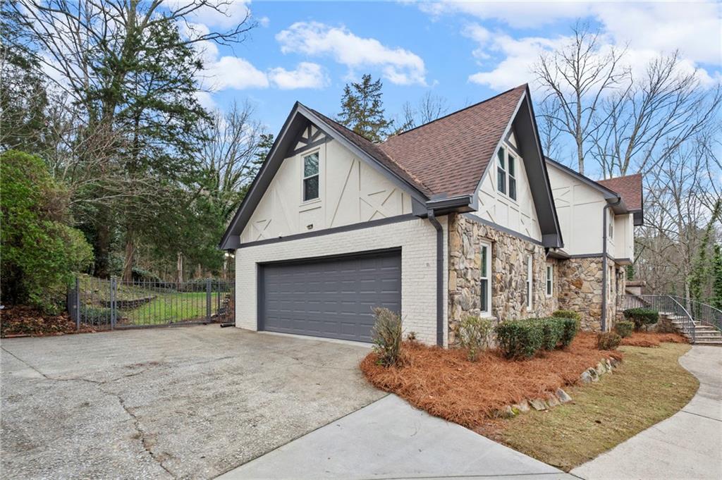 4947 Castlewood Drive SW