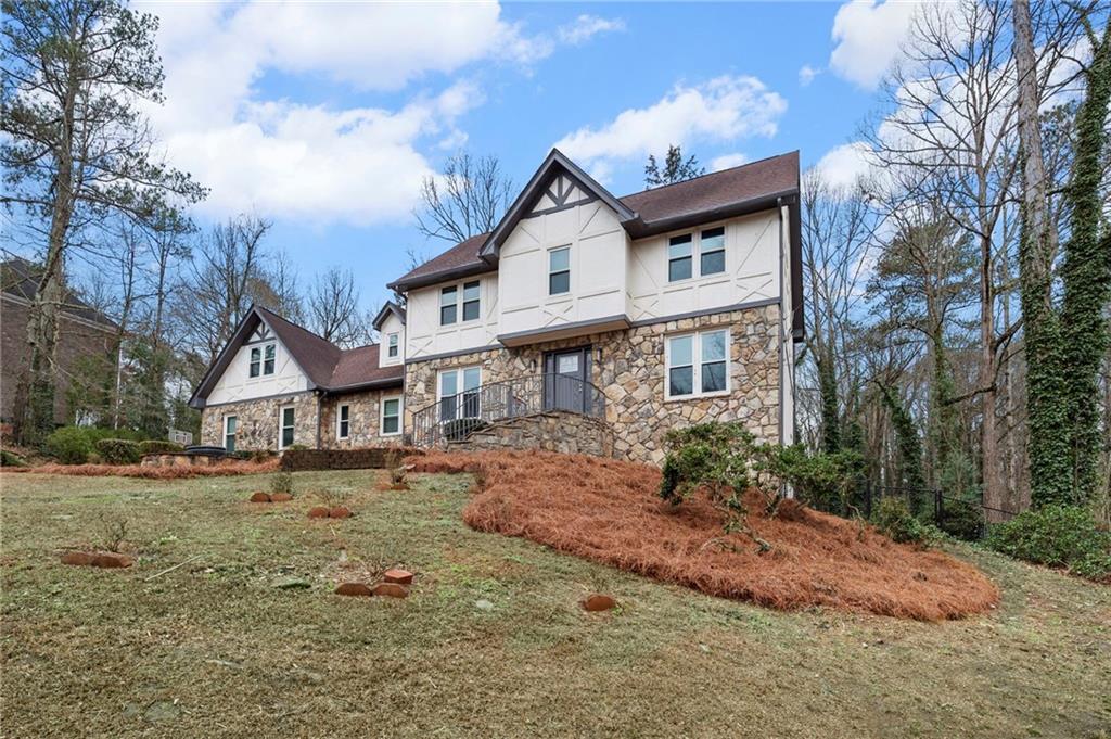 4947 Castlewood Drive SW