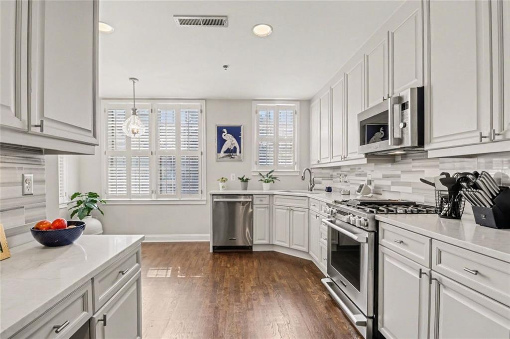 1735 Peachtree Street NE 216