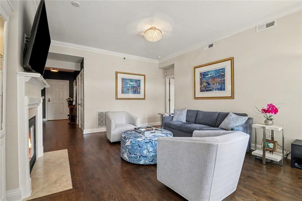 1735 Peachtree Street NE 216