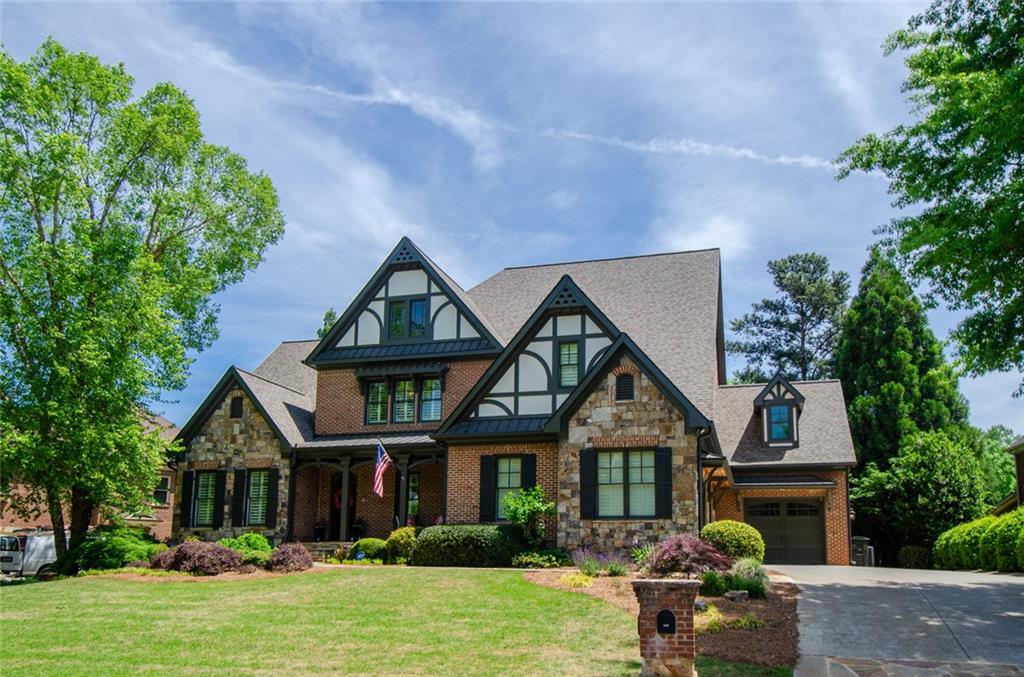 1667 Fernstone Drive NW