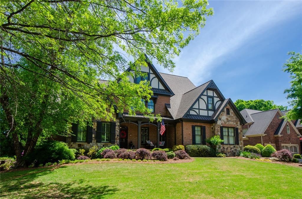 1667 Fernstone Drive NW