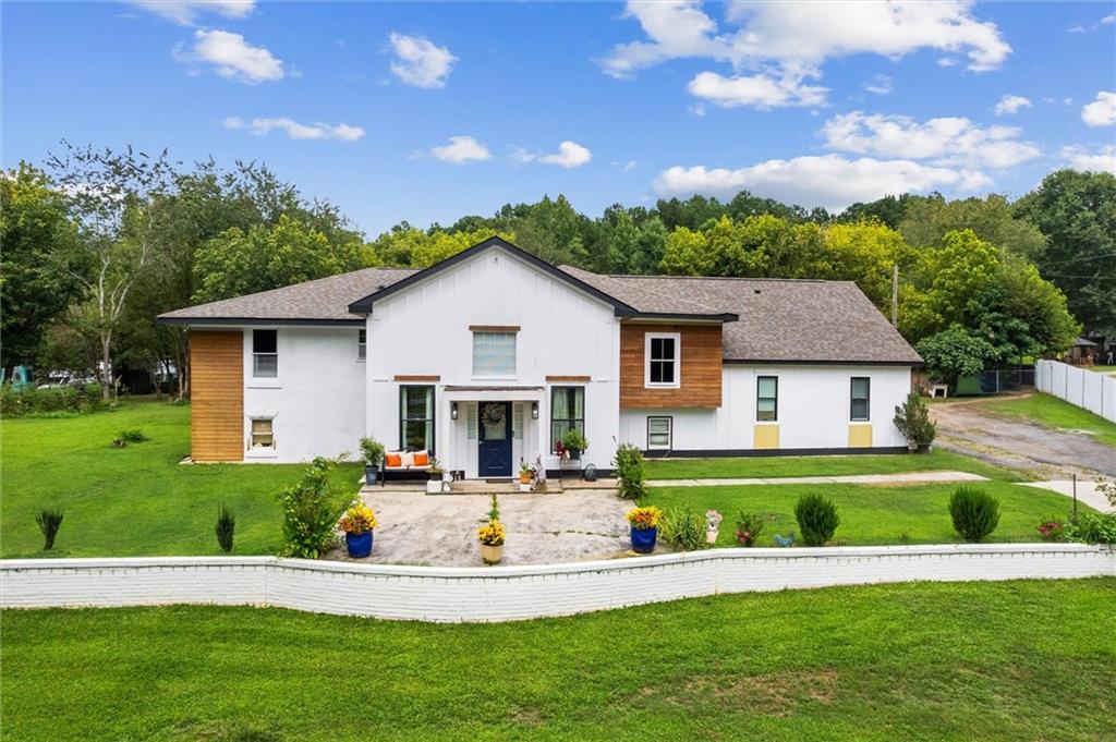 The Gem of Bethlehem, GA: Where Peaceful Countryside Living Meets City Convenience. Big homes? There are plenty. Large lots? You’ll find them. But a spacious, modern home on over 3 flat, fully usable acres? That rarely hits the market. Why This is a ONE-OF-A-KIND Opportunity. Over 3 flat acres – ideal for expansion, new construction, or development projects. Located in a high-growth area – perfect for investing today and watching your value grow. No HOA – enjoy the freedom to use the land as you see fit. Immediate access to Hwy 316, shopping centers, and grocery stores – all while enjoying the quiet, fresh air of the countryside. What Can You Do With This Property? Build multiple homes on the land. Rent it out as an event ranch (weddings, retreats, birthdays). Create a high-performing rural Airbnb. Live with your family in a home that inspires peace and freedom. Start your own mini farm or animal sanctuary, with no restrictions. Interested? This property won’t last long on the market. If you're looking for space, potential, location, and freedom, this is your chance.
Schedule your tour today.
The Gem of Bethlehem could be yours!