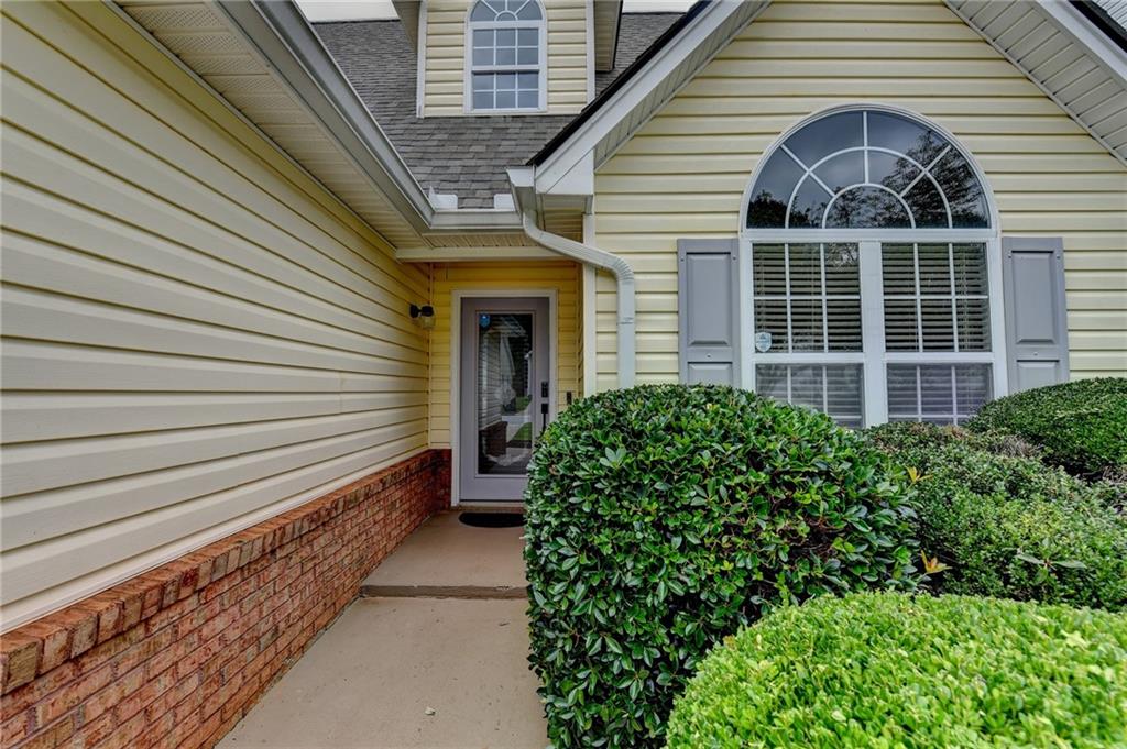 280 Kentshire Place