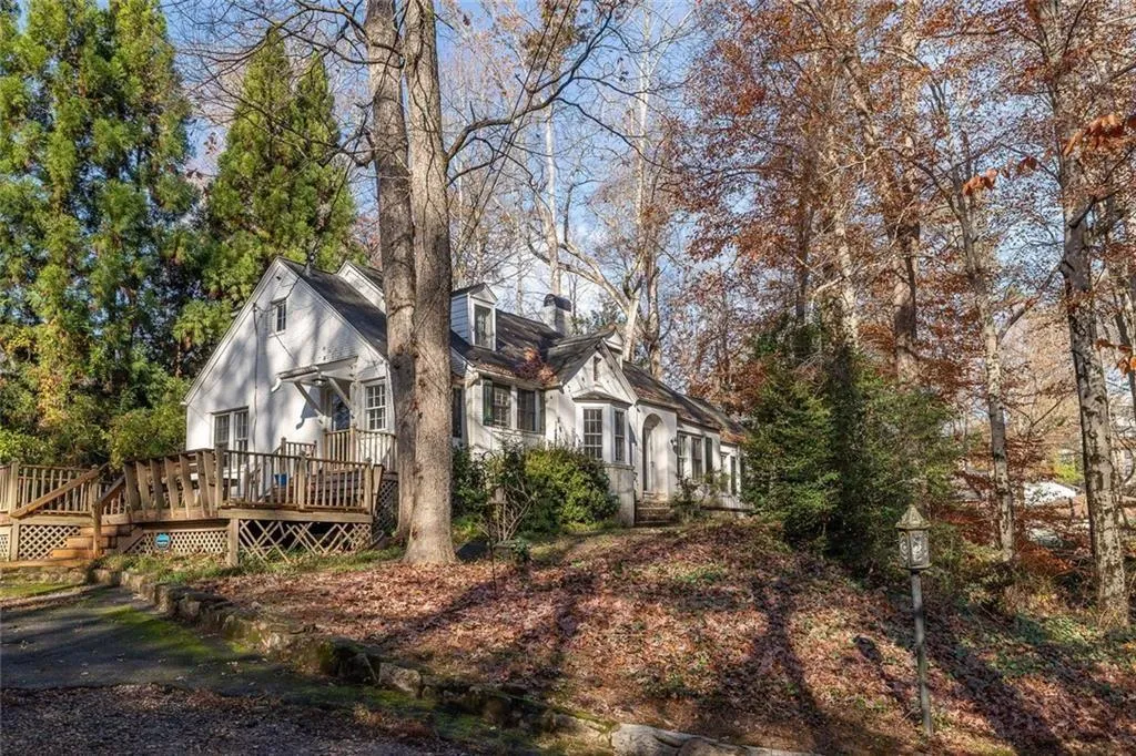 Atlanta, Georgia 30307, United States, 2 Bedrooms Bedrooms, ,1 BathroomBathrooms,Residential,Coming Soon,249497