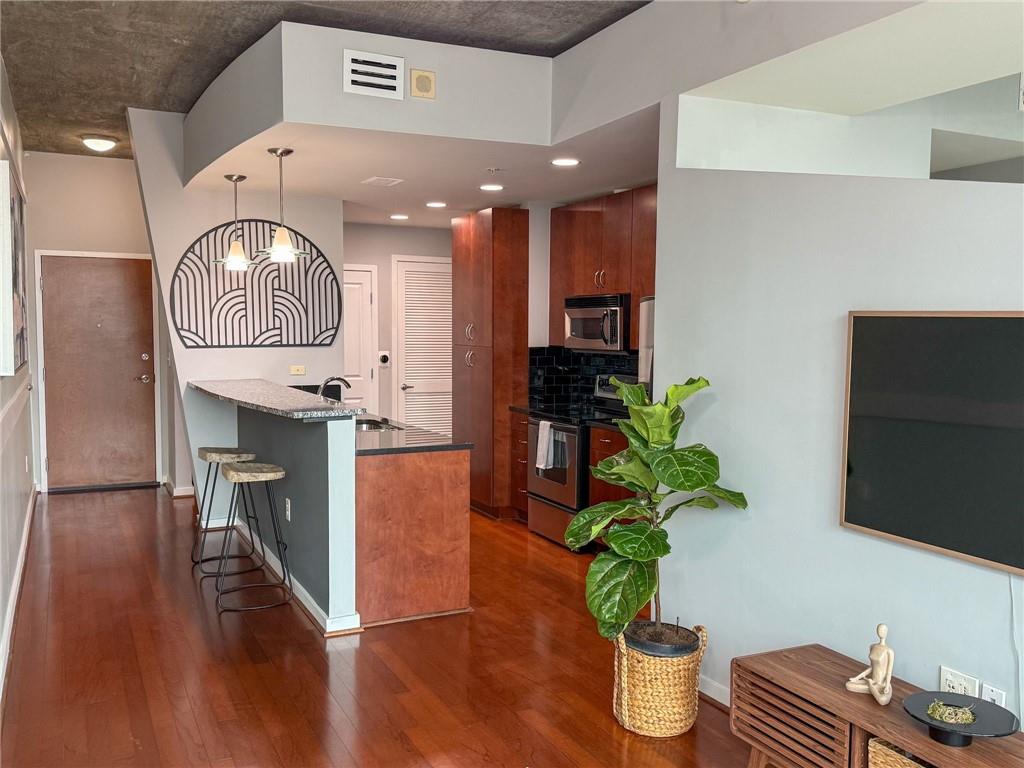 860 Peachtree Street NE 1411