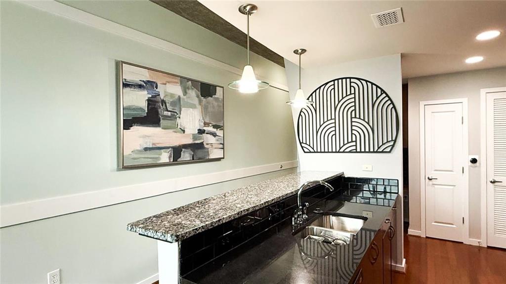 860 Peachtree Street NE 1411
