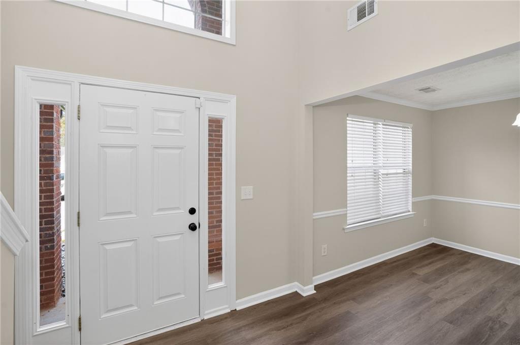 5295 Yellow Pine Drive