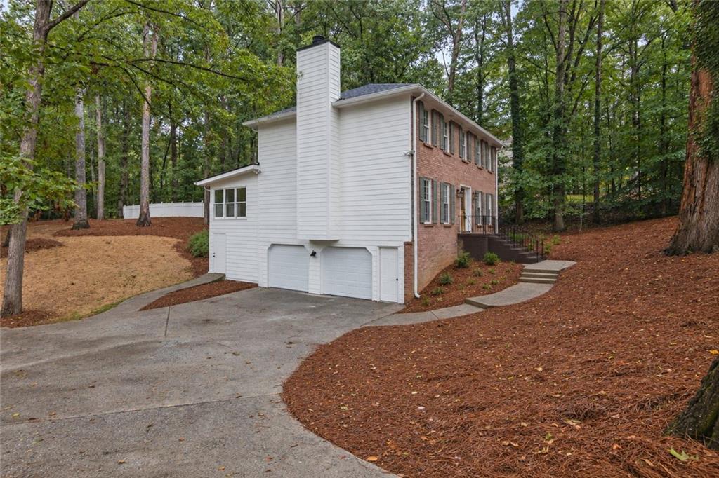 120 Catharine Lane