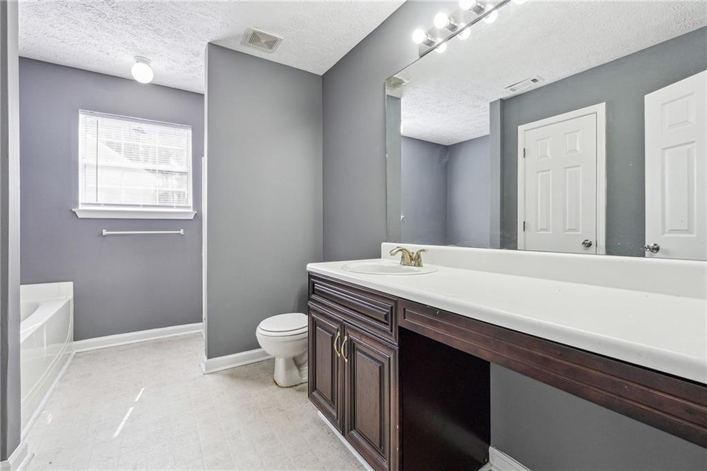 6187 Harvard Court, Morrow, Georgia image 10