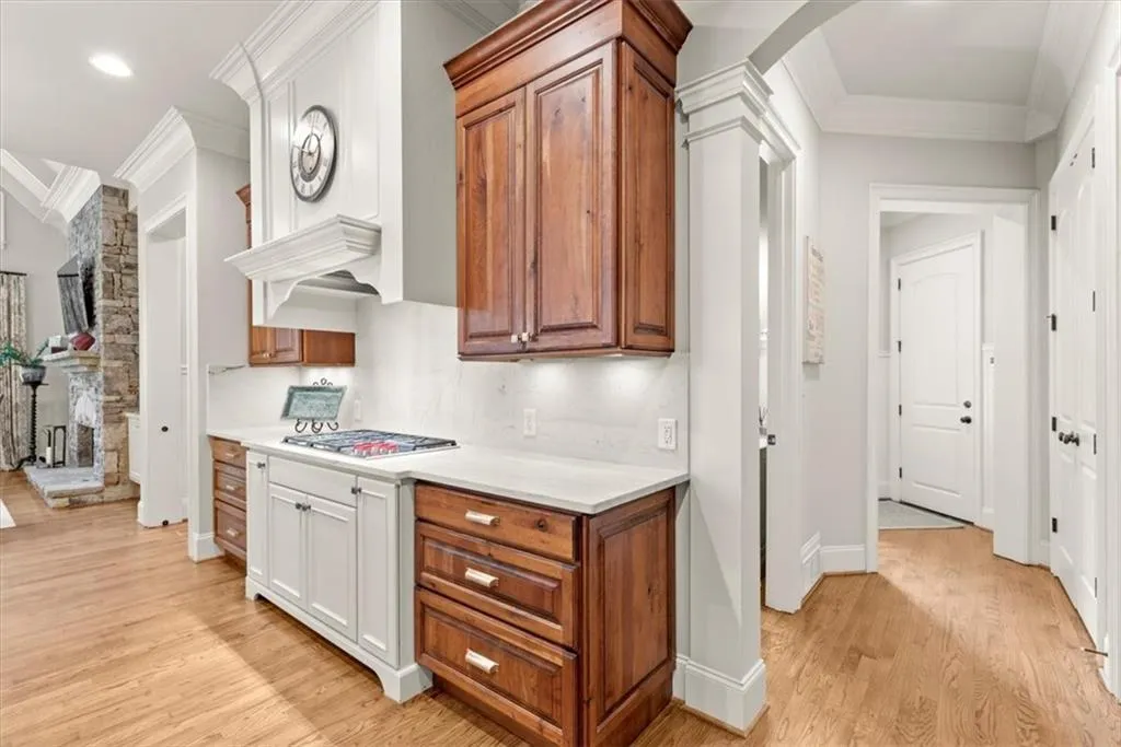 Milton, Georgia 30004, United States, 6 Bedrooms Bedrooms, ,7 BathroomsBathrooms,Residential,Pending,46332