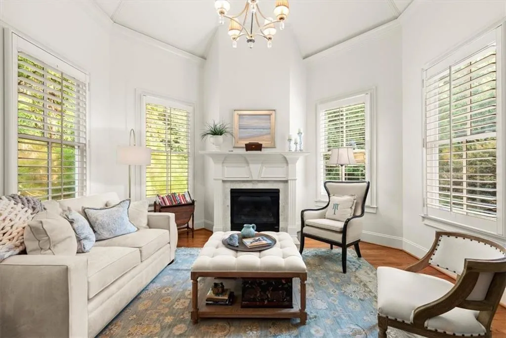 Milton, Georgia 30004, United States, 6 Bedrooms Bedrooms, ,7 BathroomsBathrooms,Residential,Pending,46332