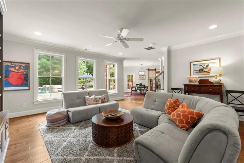 Milton, Georgia 30004, United States, 6 Bedrooms Bedrooms, ,7 BathroomsBathrooms,Residential,Pending,46332