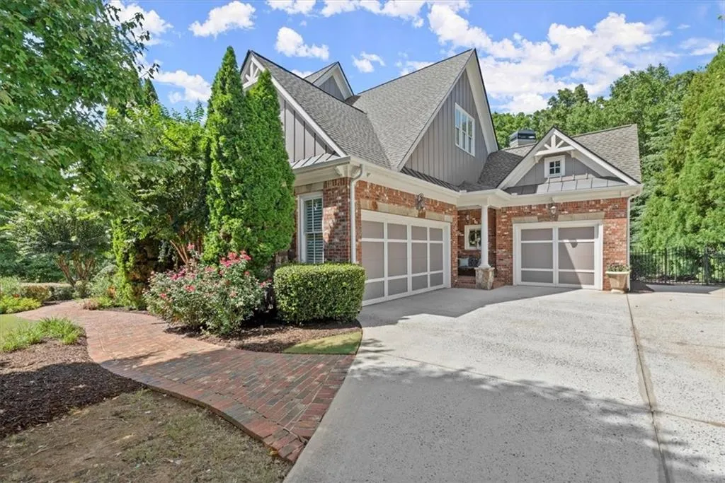 Milton, Georgia 30004, United States, 6 Bedrooms Bedrooms, ,7 BathroomsBathrooms,Residential,Pending,46332