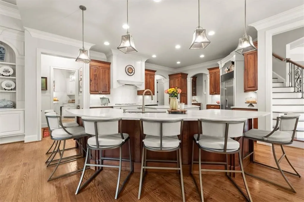 Milton, Georgia 30004, United States, 6 Bedrooms Bedrooms, ,7 BathroomsBathrooms,Residential,Pending,46332