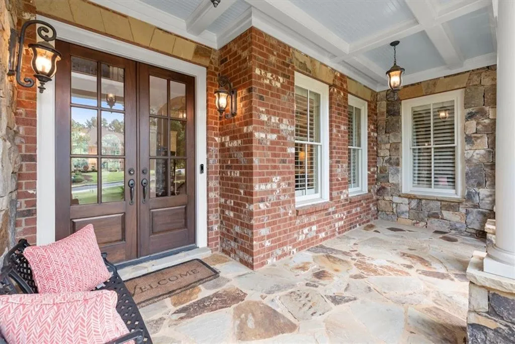 Milton, Georgia 30004, United States, 6 Bedrooms Bedrooms, ,7 BathroomsBathrooms,Residential,Pending,46332