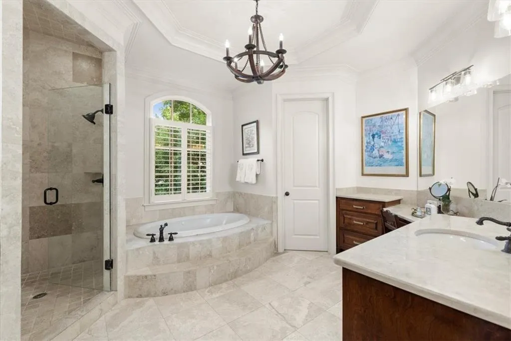 Milton, Georgia 30004, United States, 6 Bedrooms Bedrooms, ,7 BathroomsBathrooms,Residential,Pending,46332