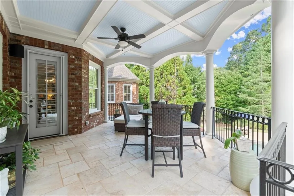 Milton, Georgia 30004, United States, 6 Bedrooms Bedrooms, ,7 BathroomsBathrooms,Residential,Pending,46332