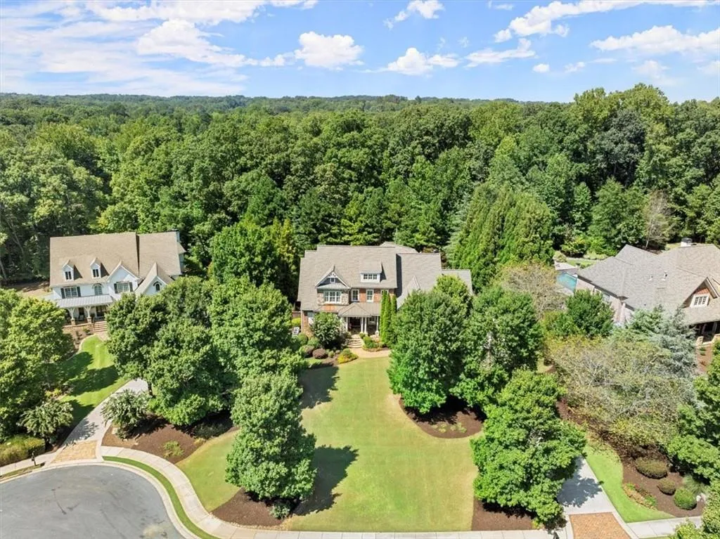 Milton, Georgia 30004, United States, 6 Bedrooms Bedrooms, ,7 BathroomsBathrooms,Residential,Pending,46332