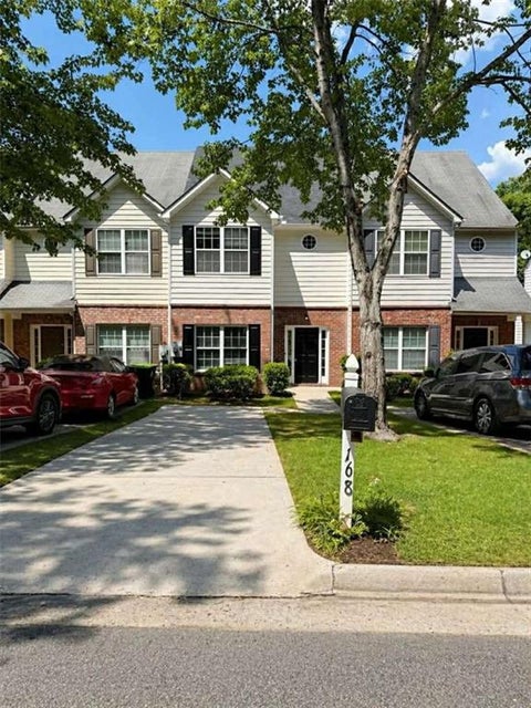 Townhouse For Sale - 168 Brookview Drive<br/> Riverdale, GA 30274