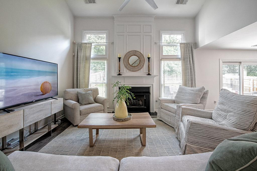 6030 Pattingham Drive, Roswell, Georgia image 3