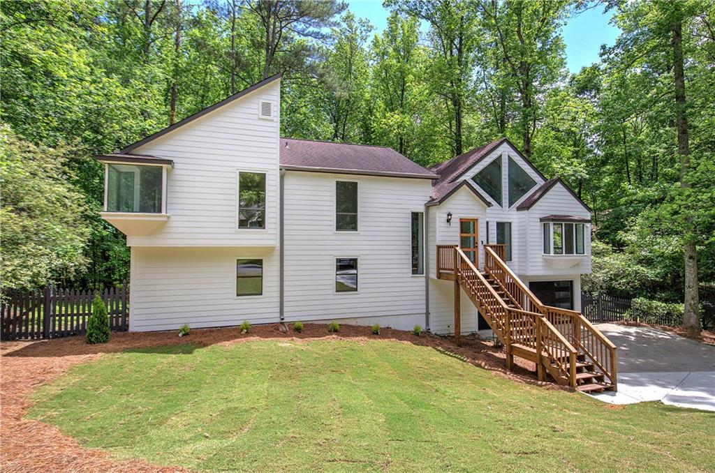 3880 Northpoint Drive, Marietta, Georgia image 2